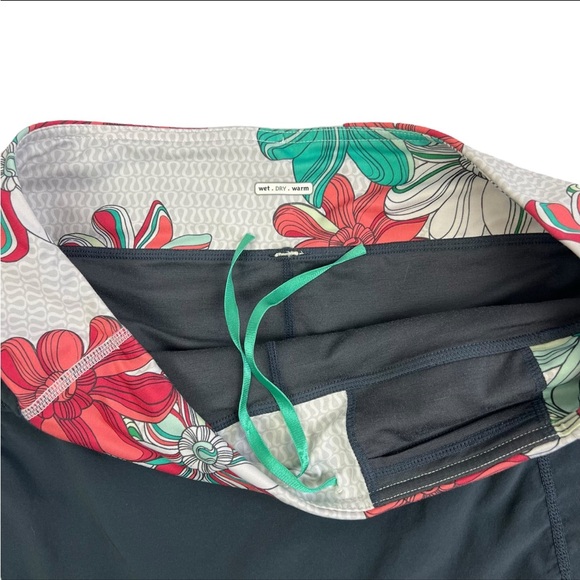 RARE Lululemon Run: Speed Skirt Skort Size 6 Floral Grey Lined Tennis - Picture 4 of 9